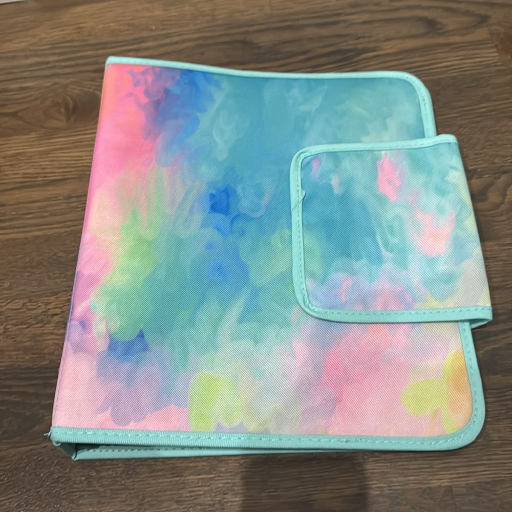 Pottery barn tie dye binder with zippered pouch